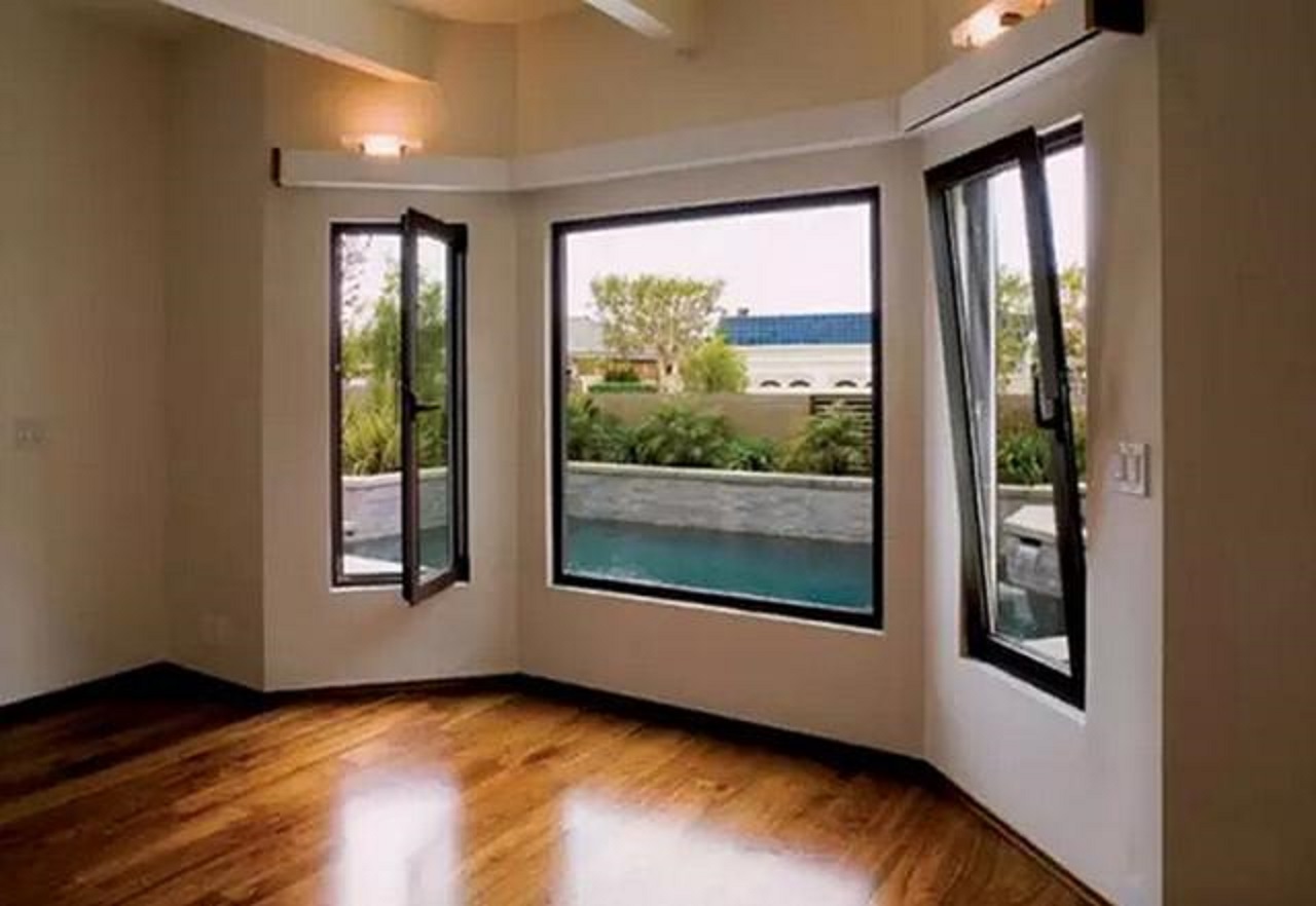 What's aluminum window machine.jpg