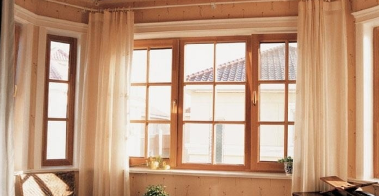 What's wood window machine?