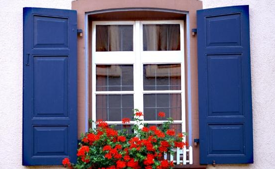 Are Aluminium doors better than wood?